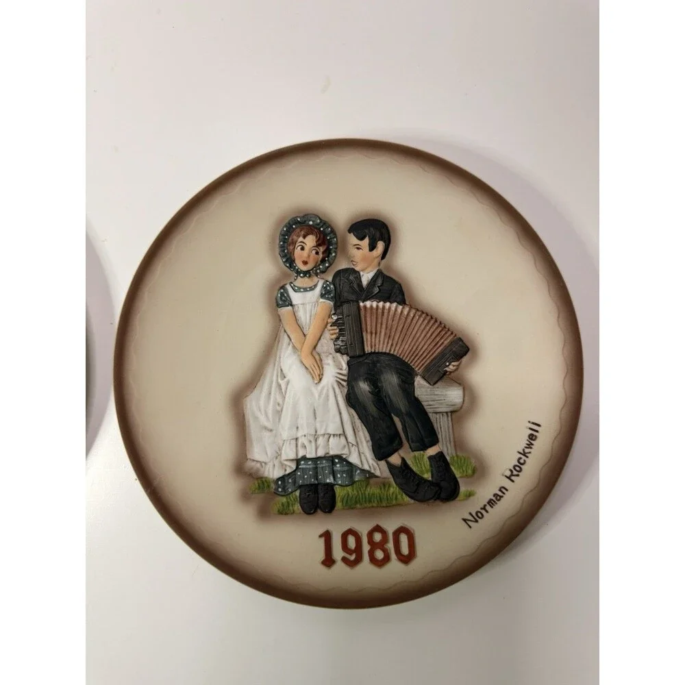 Norman Rockwell Collector Plates 1979 & 1980 Leapfrog & Lovers 3D‎ Fine China